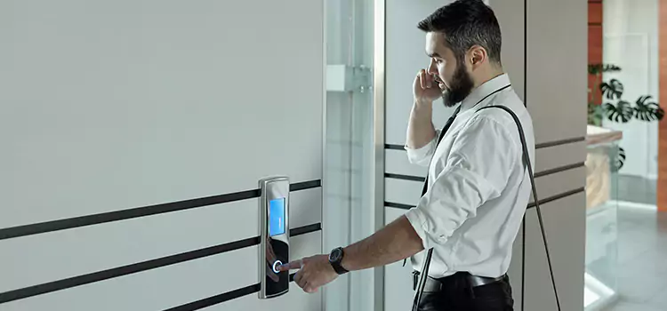 Cloud Based Access Control Lutz