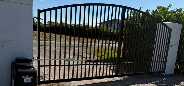 Driveway Fence Repair Lutz